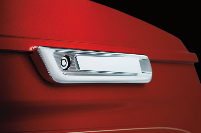 Bahn Saddlebag Hinge Covers, Chrome